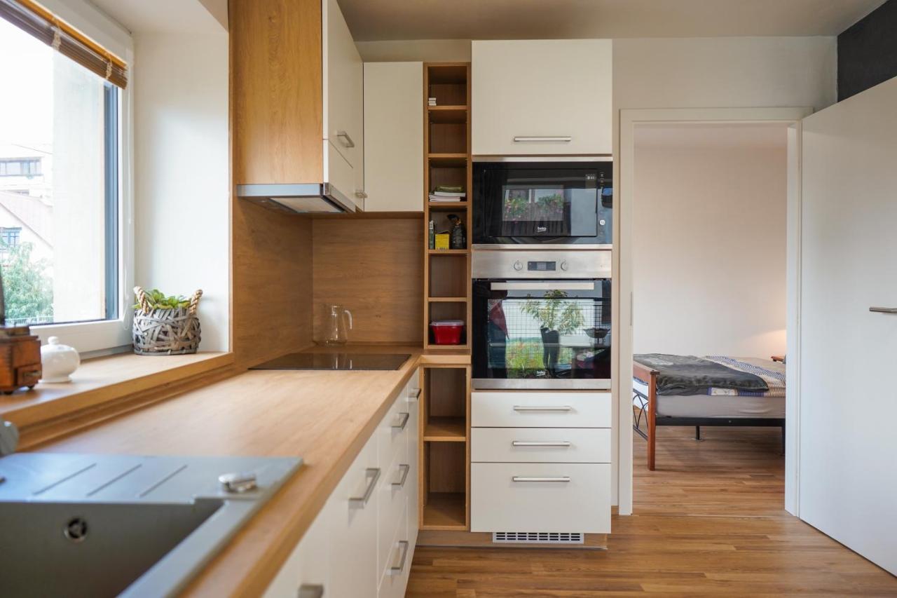 Vila Vekose - Apartman S Terasou A Zahradou Градець-Кралове Екстер'єр фото